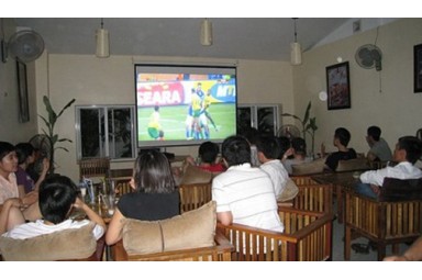 Dịch vụ cho thuê máy chiếu đắt khách mùa World Cup 2018